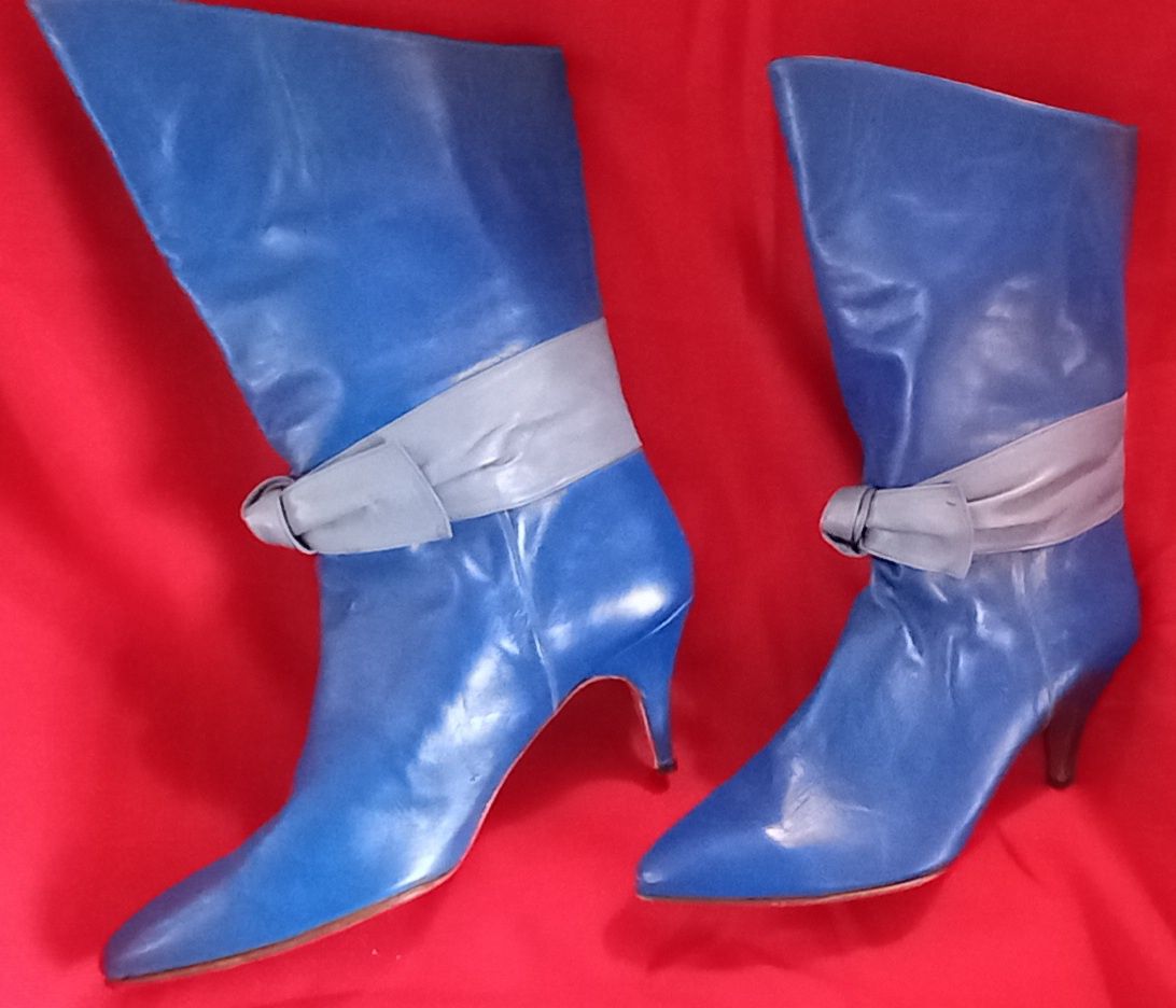 Dois pares de botas n.38