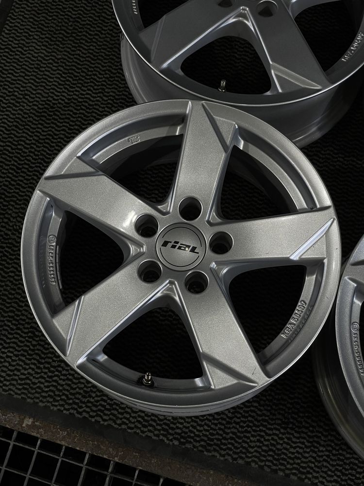 5x112 R16 З Німеччина Volkswagen Passat Audi A4 A6 Mercedes Skoda A5