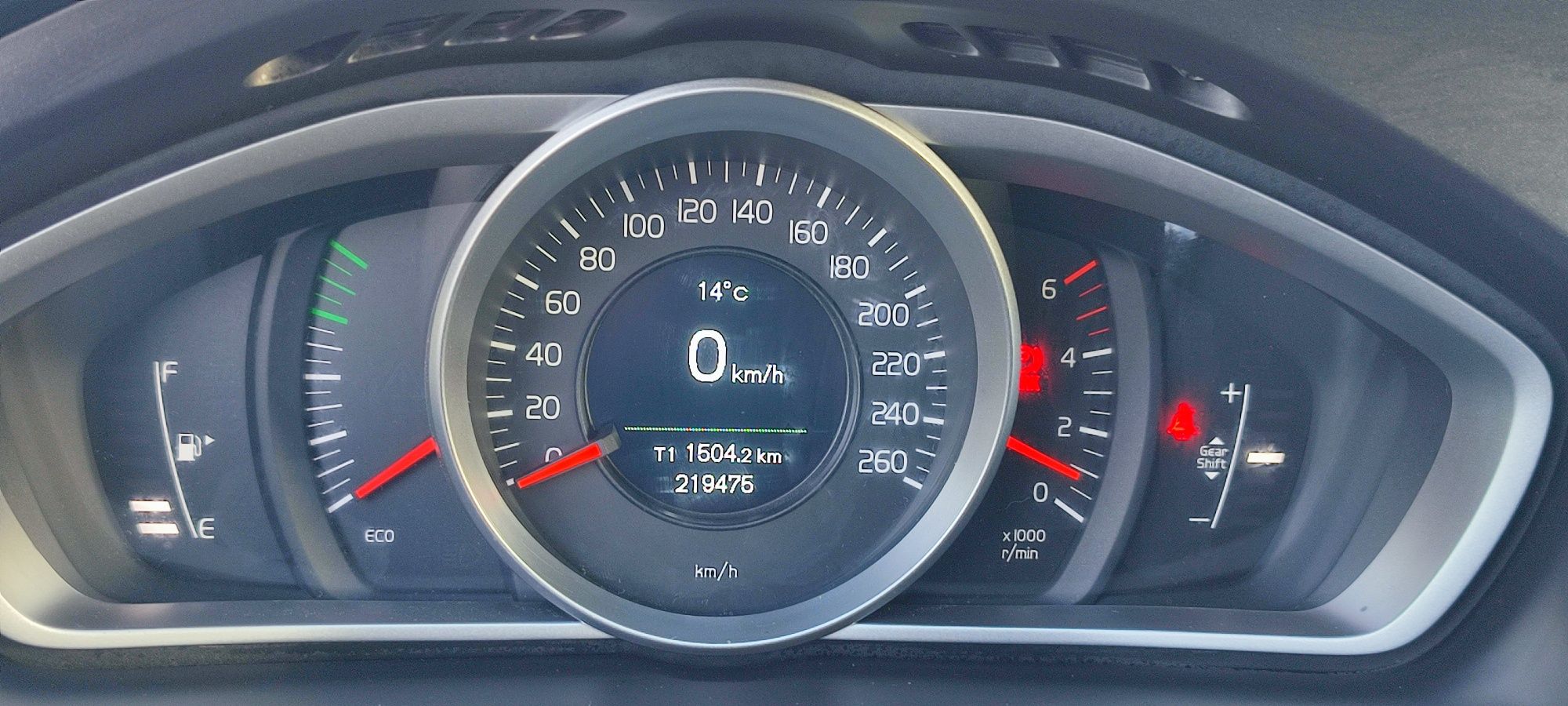 Volvo V40 2.0 D2  190€ Mês Troco financiamento
