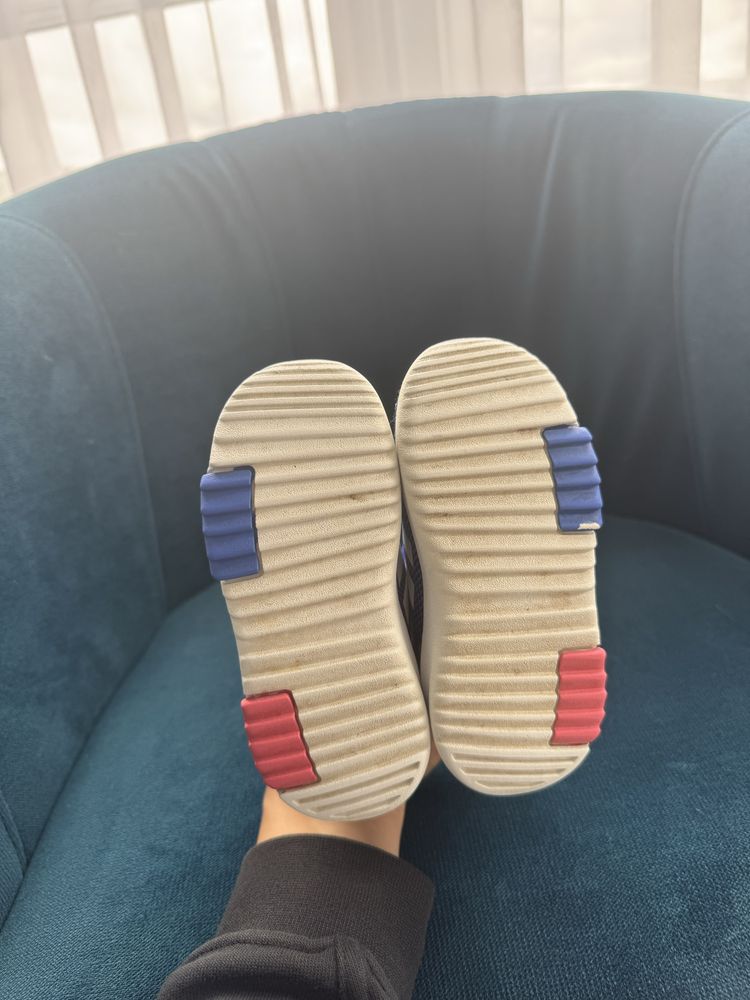 adidas кросівки кеди кедики кросівочки  23 розмір 14 см устілка