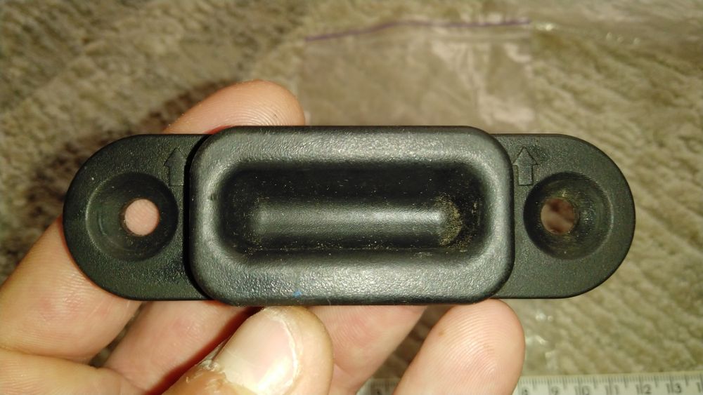 Hyundai H-1 07- направляюча бокової двері відповідна частина