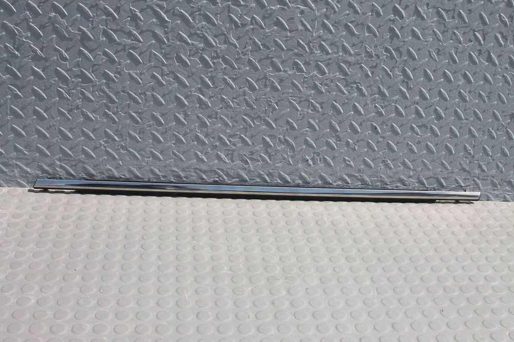 LISTWA ZGARNIAJĄCA PARAPET CHROM DRZWI LEWY TYŁ MITSUBISHI ECLIPSE CROSS