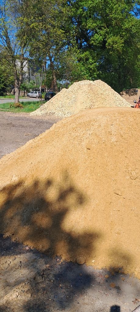 Piasek piasek kopany  zasypowy ziemia