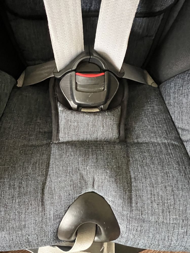 Автокресло Britax-Romer Dualfix i-Size 0-4 лет