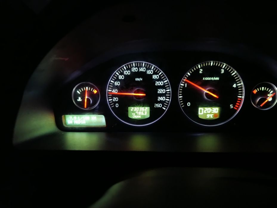 Джип для ЗСУ Вольво ХС90