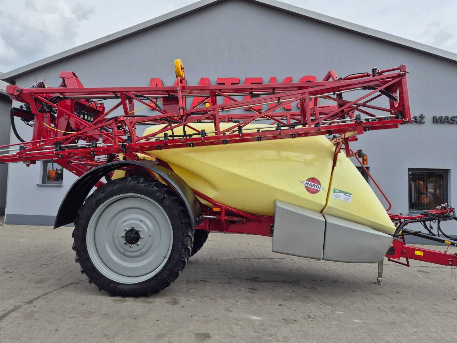 Opryskiwacz Hardi Commander 4400l 24m 2010r HC5500 Skrętne koła