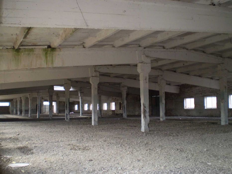 Продається комплекс приміщень площею 3250м.кв(1491,1500,715,206,38,16)