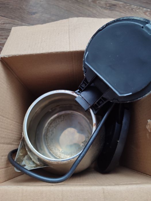 Електричний чайник. Віддам