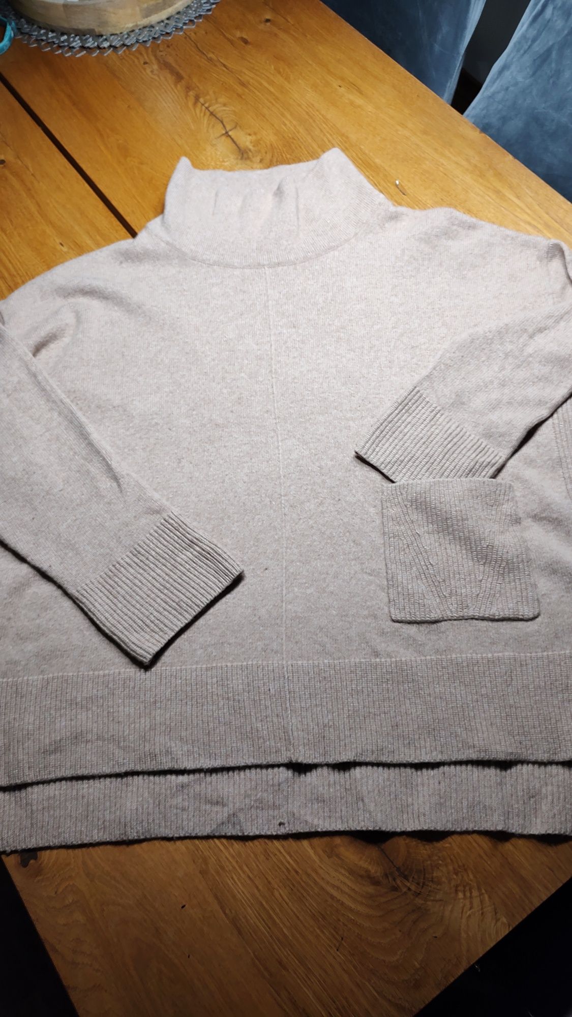 Sweter 50% wełny niemieckiej marki Oui