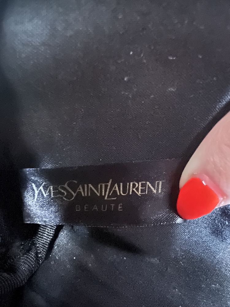 Kosmetyczka damska YSL Yves Saint Laurent czarna mała
