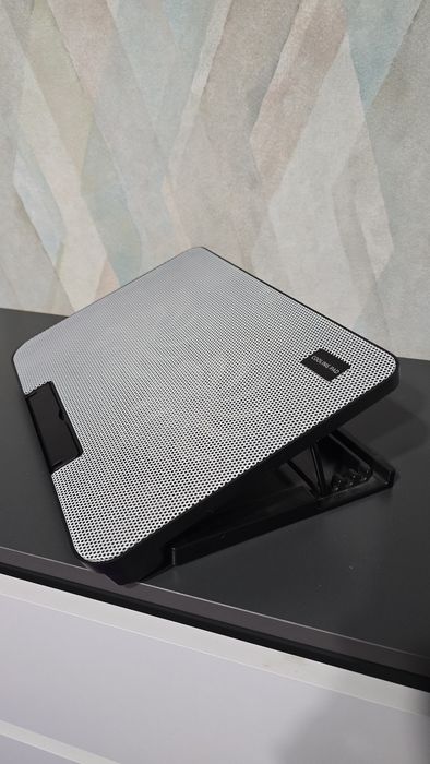 Підставка з кулерами для ноутбука