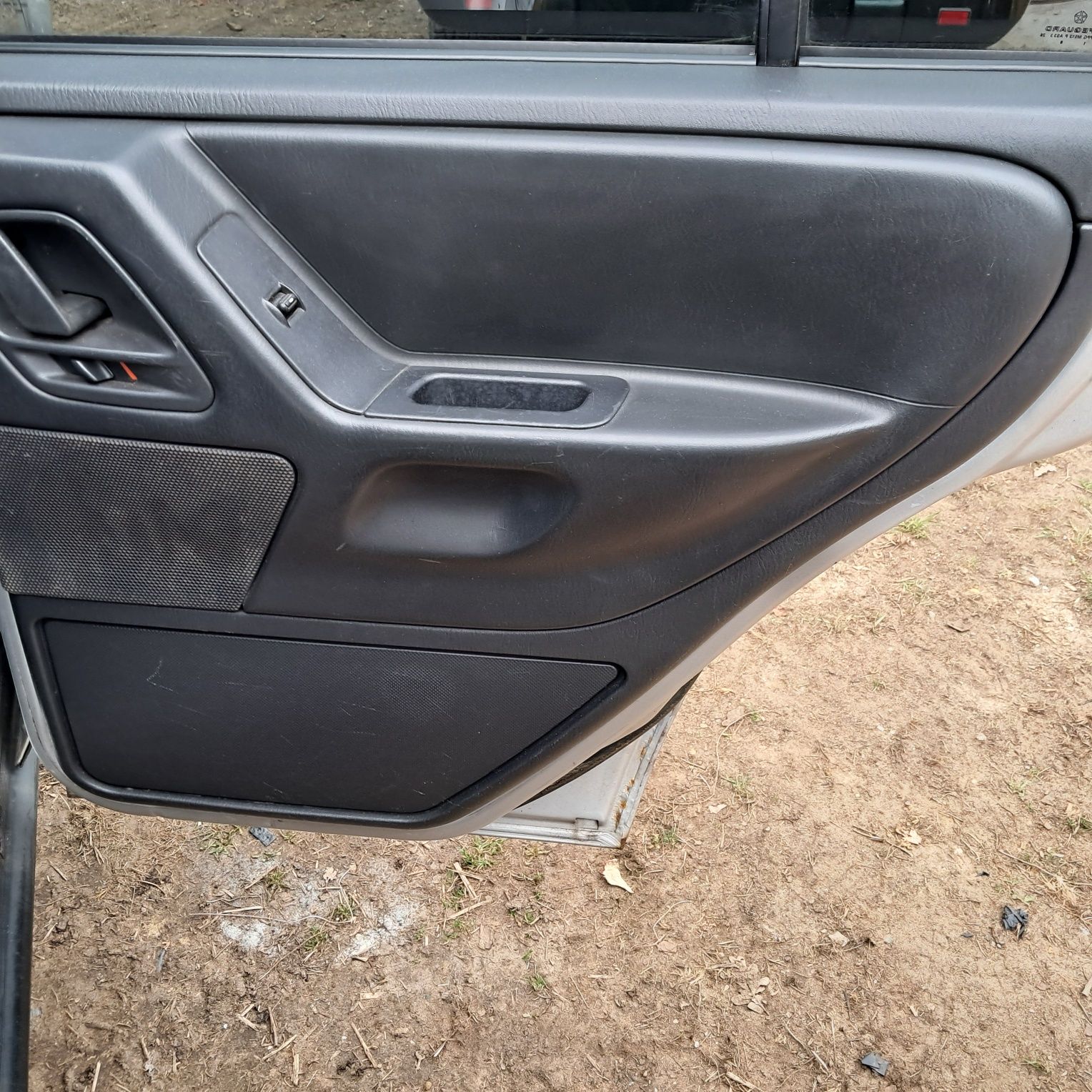 Fotele boczki jeep Grand Cherokee wj 4.7