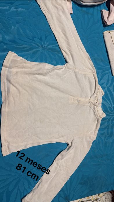 4 camisolas de pijama de criança