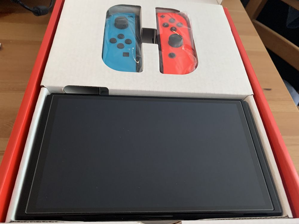 Nintendo Switch Oled CFW przerobiona NOWA + karta 256GB + Etui.