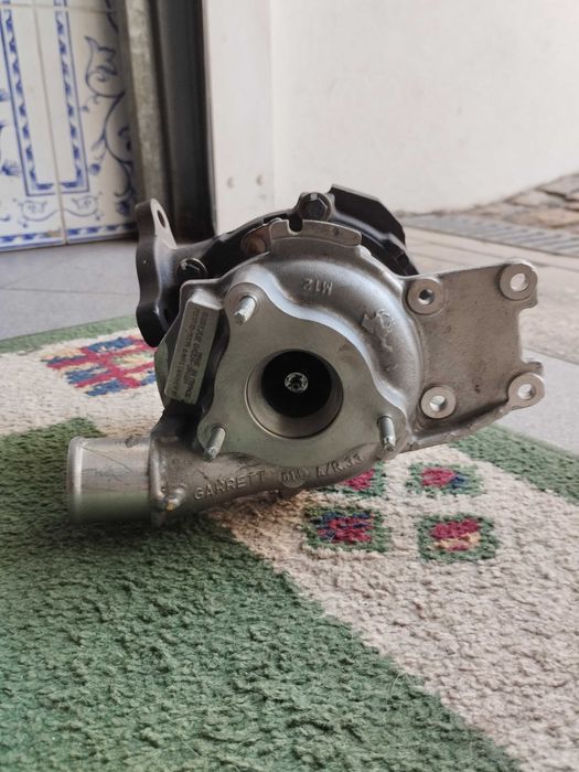 Turbo Toyota Auris 1.4 D-4D 2012