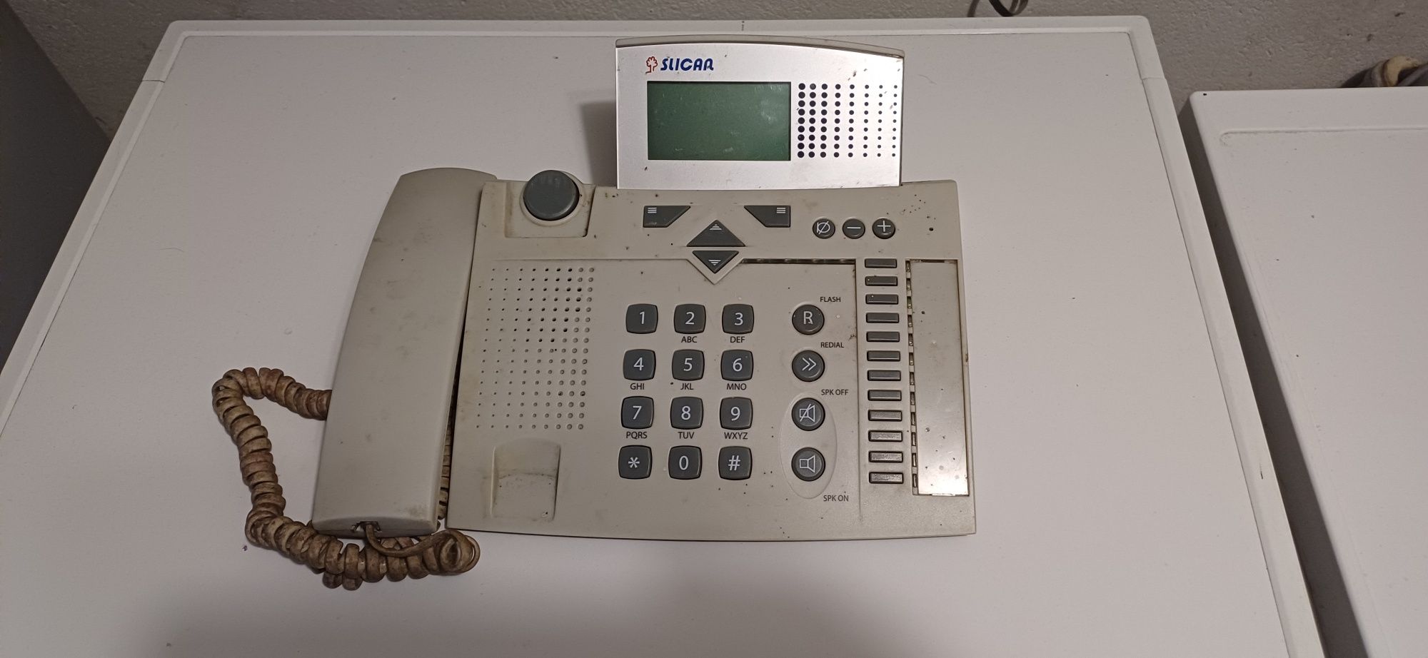 Telefon systemowy Slican CTS-202 CCA
