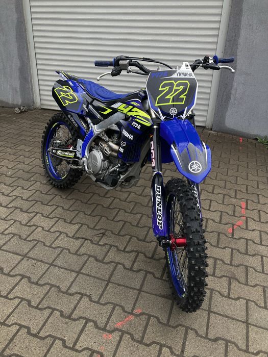 Sprzedam Yamaha YZ 450 F motocykl w doskonałym stanie.
