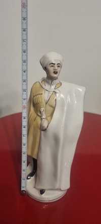 Porcelanowa figurka ZRSR ,,Jeździć w burcie,,50-70 lata.