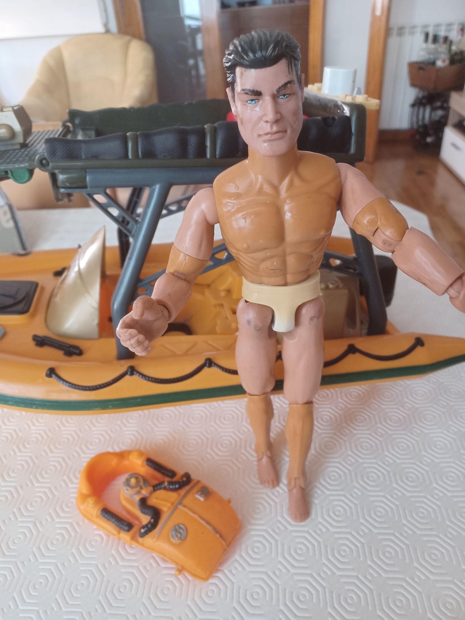 Barco e figura Actionman