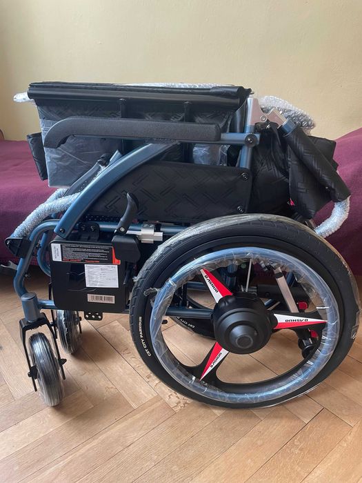 Wózek inwalidzki elektryczny standardowy DY01109