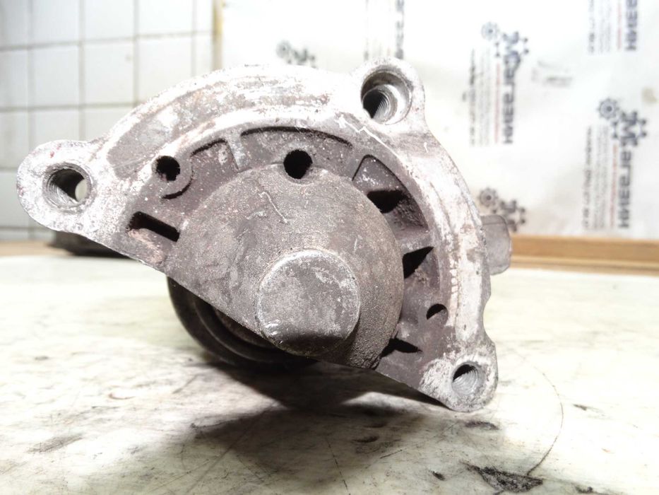 Б/у Стартер Citroen Berlingo/Fiat Scudo/Peugeot 1.9D/2.0HDi M001T80381