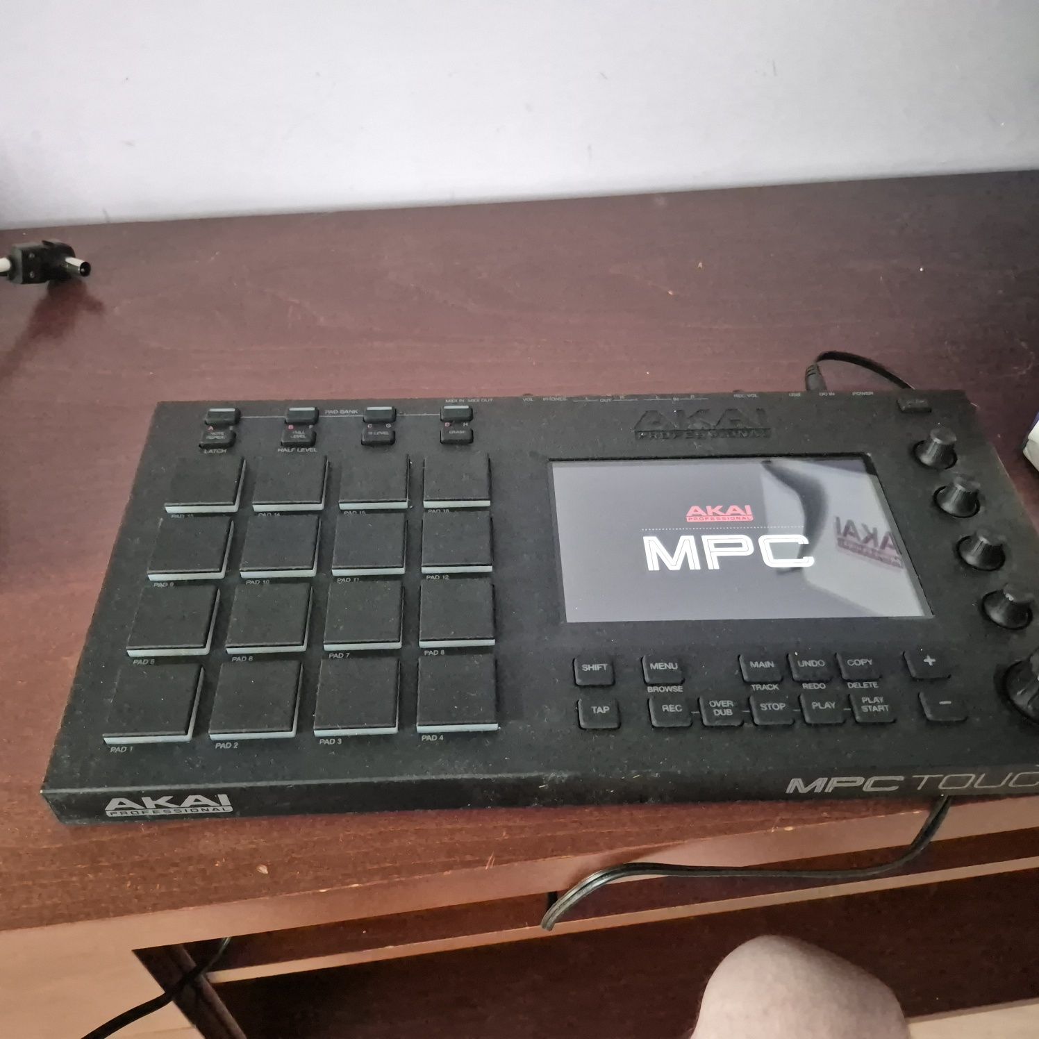 Sampler Akai professional