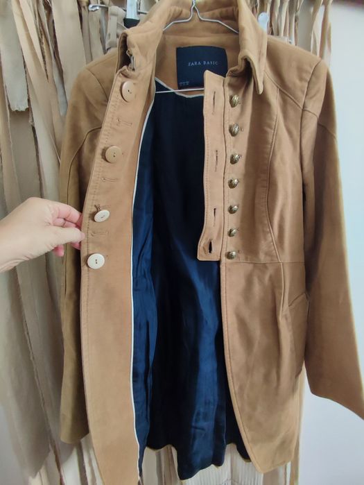 Casaco 3/4 Zara em veludo Camel
