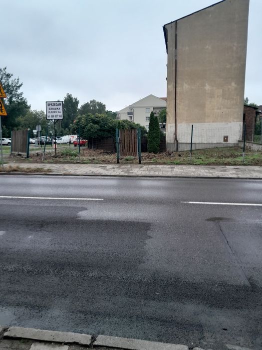 Działka na sprzedaż