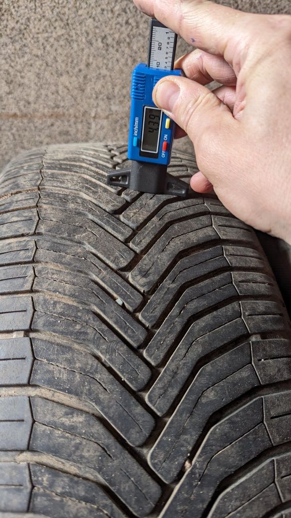 Michelin CrossClimate2 225/60 R17