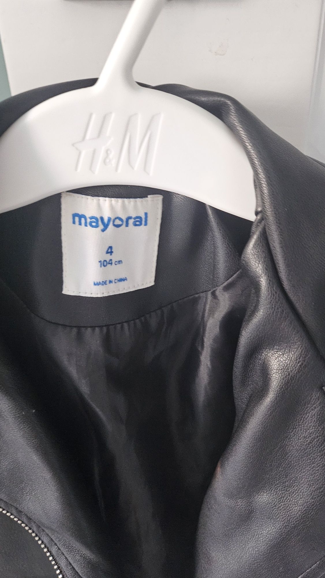 Куртка на дівчинку 4 роки mayoral