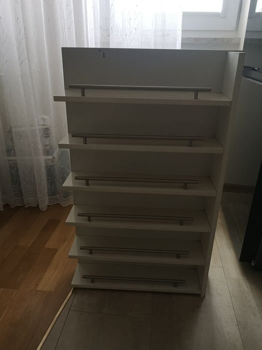 Szafka (półki na wino wodę)