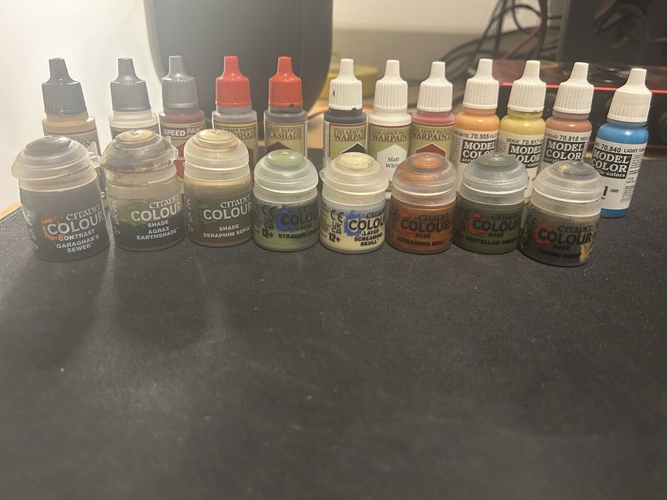 Farby Citadel, Vallejo, Army Paint