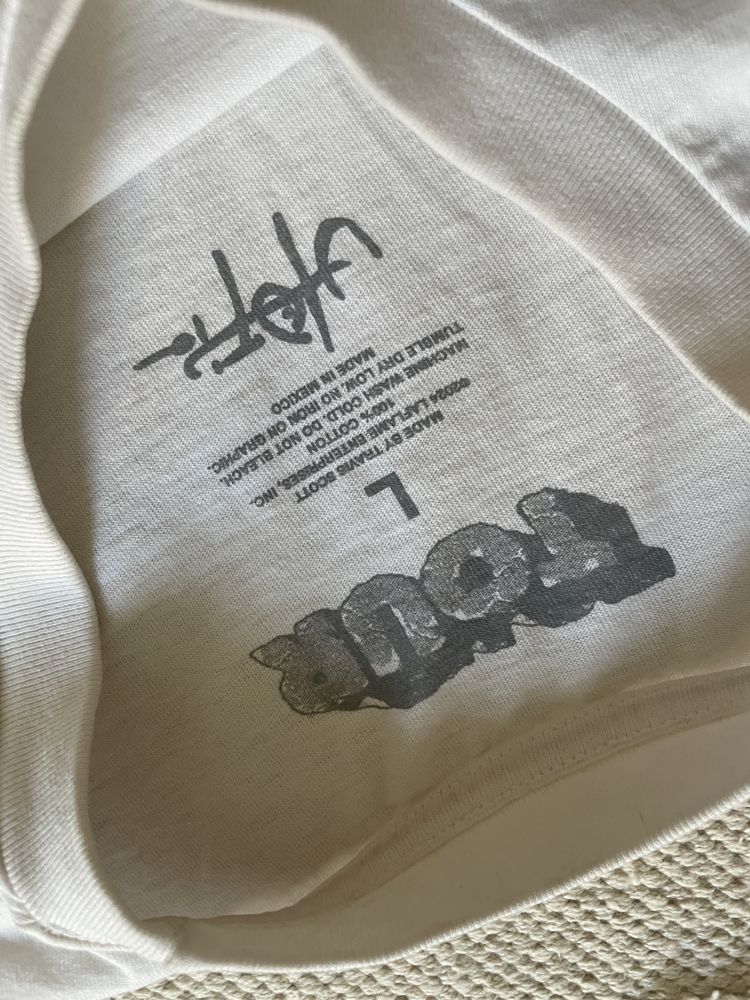 Utopia Tshirt - Travis Scott
