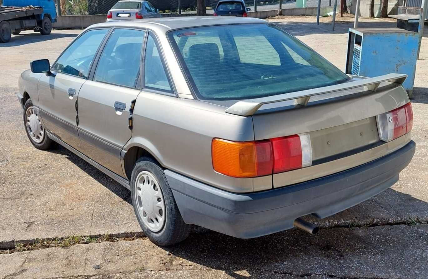Audi 80 1.8 gasolina de 1990 com Boa Mecânica para Peças
