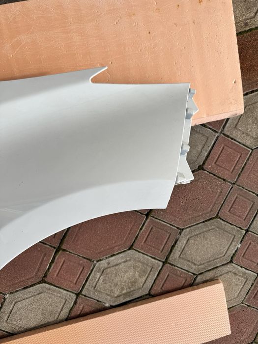 Крило праве renault zoe OV369