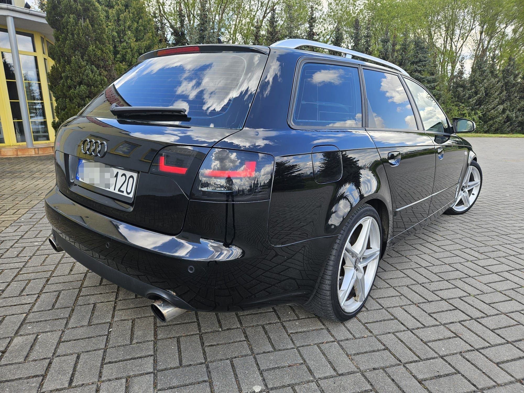 Śliczne Audi A4 b7*2.0 Benzyna 236 KM*ALU*Klimatronik*BiXENON*LED*2006