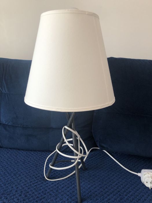 Lampa z abażurem