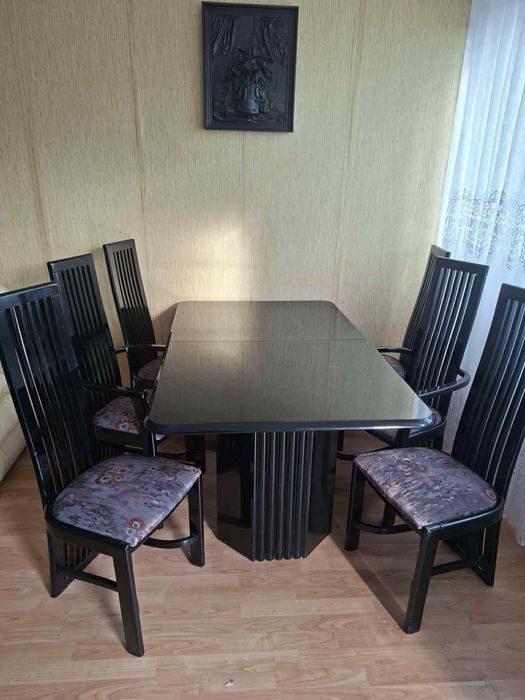 Stół do Jadalni z krzesłami