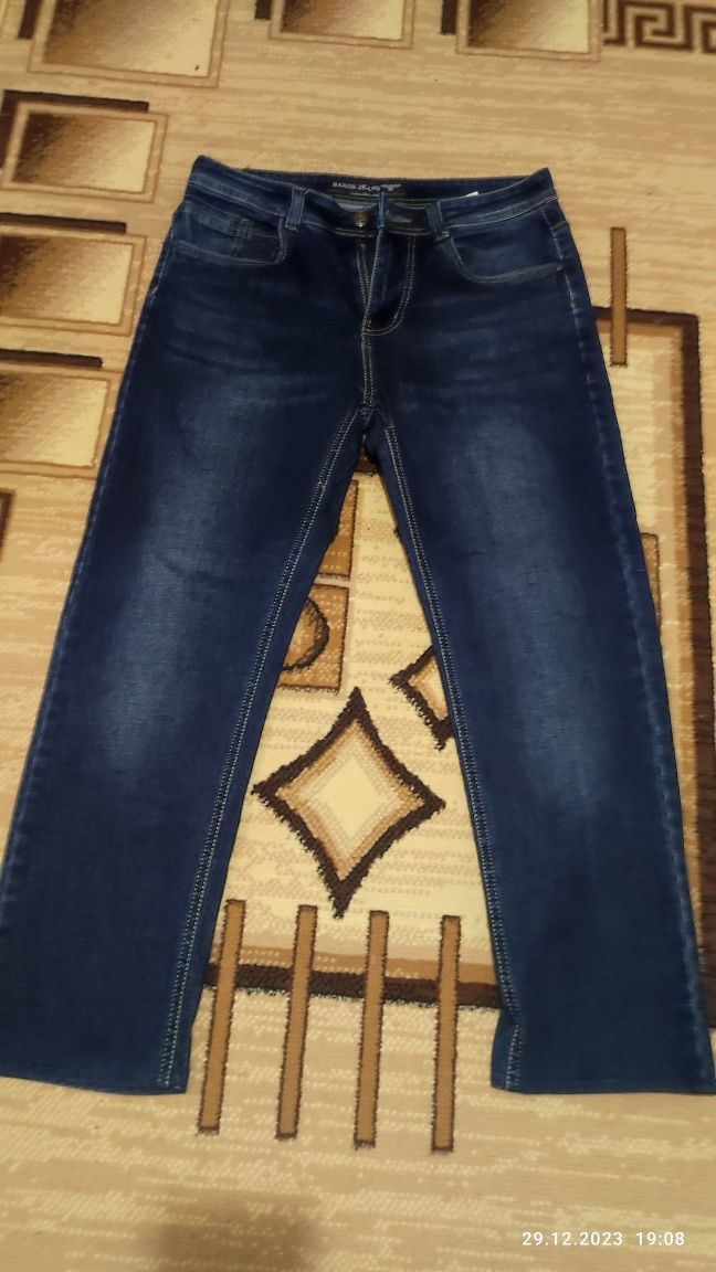 Продам джинси розмір L