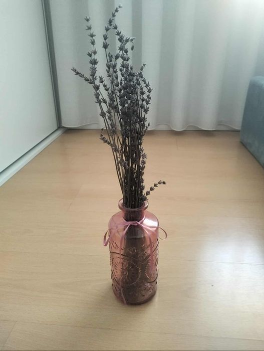 Jarra em vidro rosa