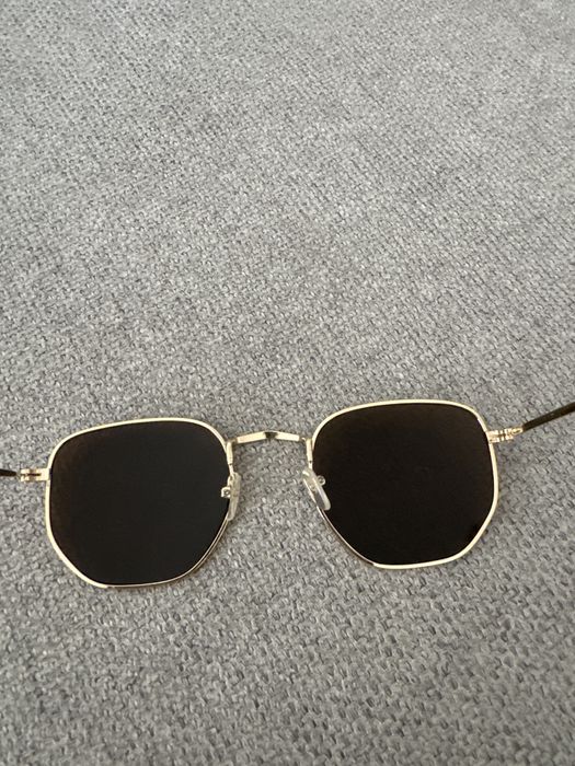Vendo 2 oculos de sol ray ban