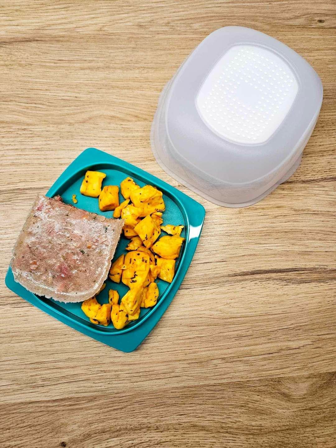 Акция . Умная сырница Кроха  Tupperware