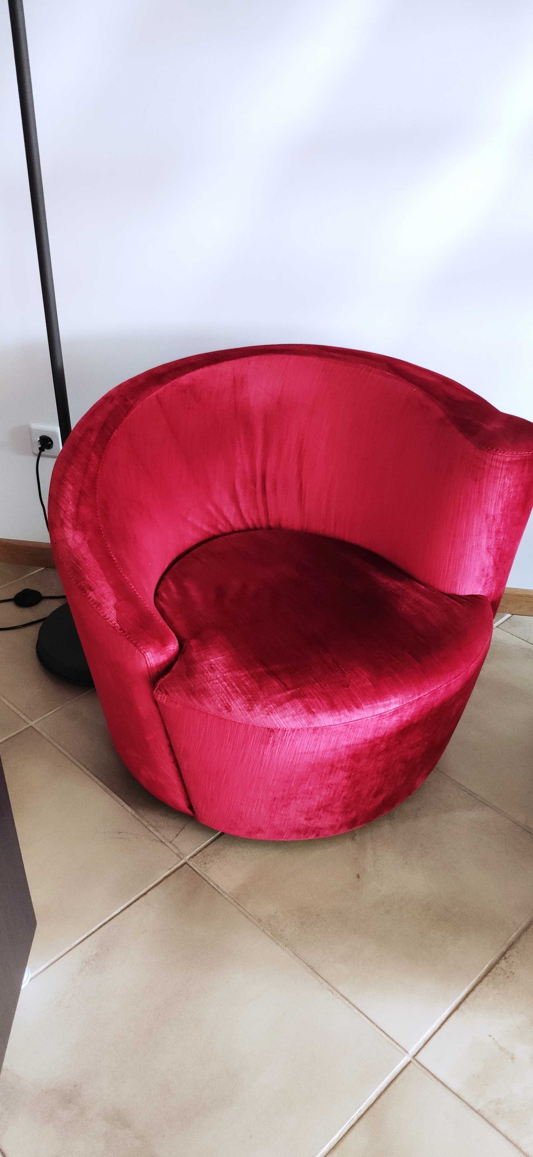 Cadeirão STATUS BALI em tecido mirage VERMELHO