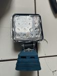 Halogen pod baterie bosch usb