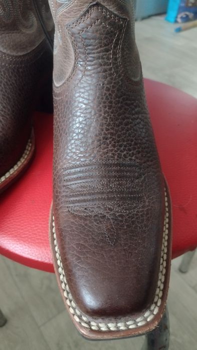 Трендові жіночі чоботи  ARIAT, 37,5 рр