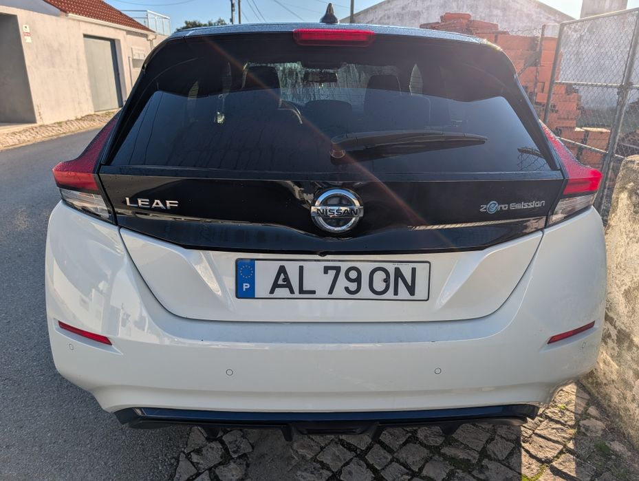 Carro de garagem particular e sem carregamentos rápidos