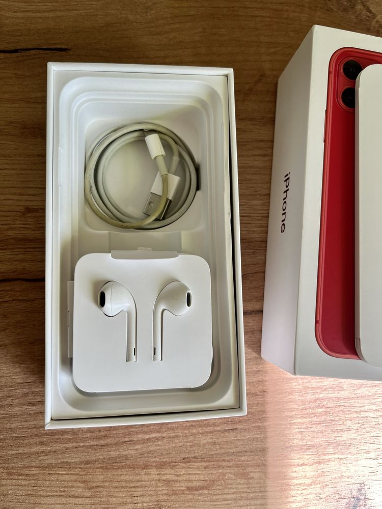 iPhone  11  red
