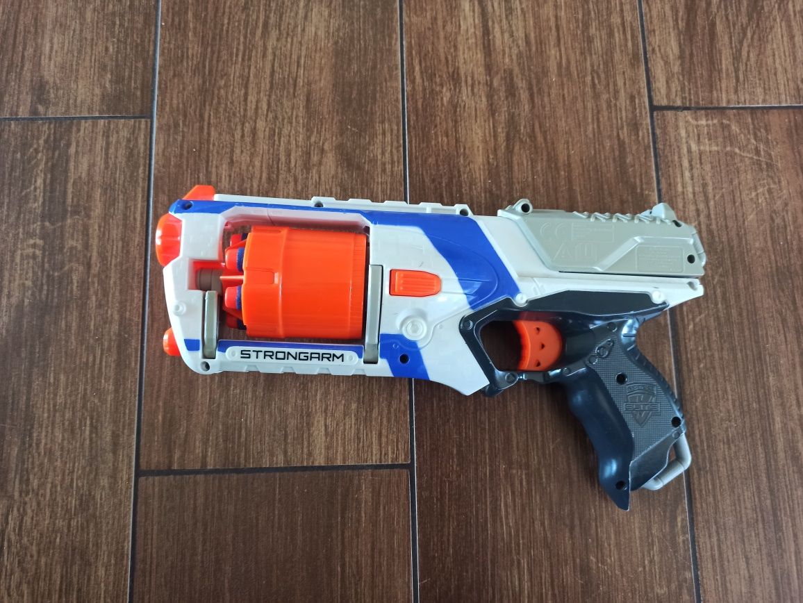 Pistolet Nerf elite Strongarm