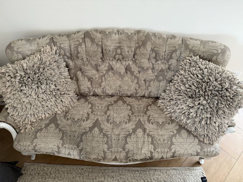 Sofa  w stylu ludwikowskim odnowiona