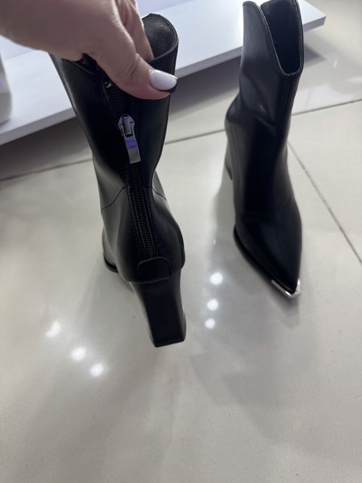 Ботіночкі нові чорні